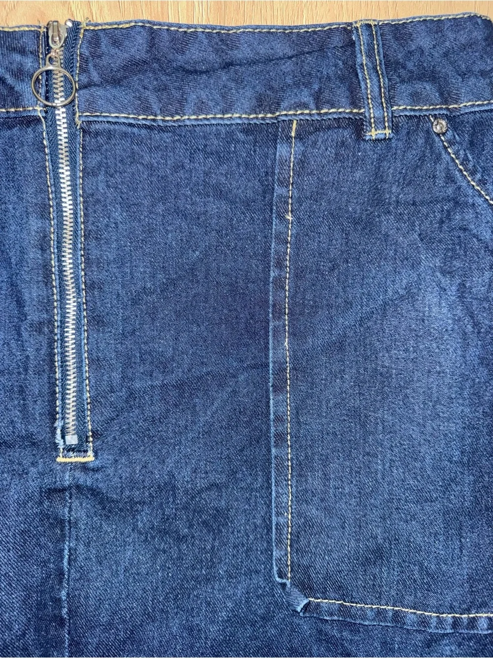 Boohoo Dark Blue Denim Mini Skirt with Front Zip‎